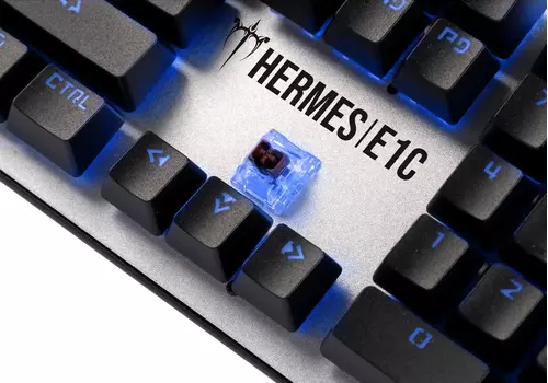 TASTATURA + MIŠ + PODLOGA GAMDIAS HERMES E1C