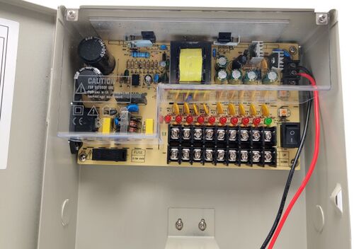 NAPRKU-12V/10A-9CH ** GEMBIRD NAPAJANJE U KUTIJI SA OPCIJOM UPS (BEZ BATERIJE) 1.5A/CH (3729)