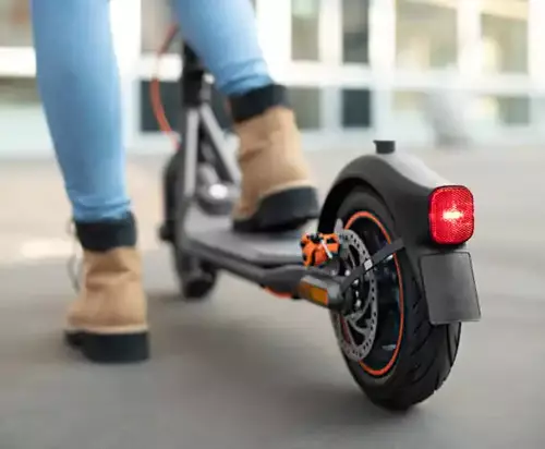 ELEKTRIČNI TROTINET SEGWAY NIN EBOT  F40E